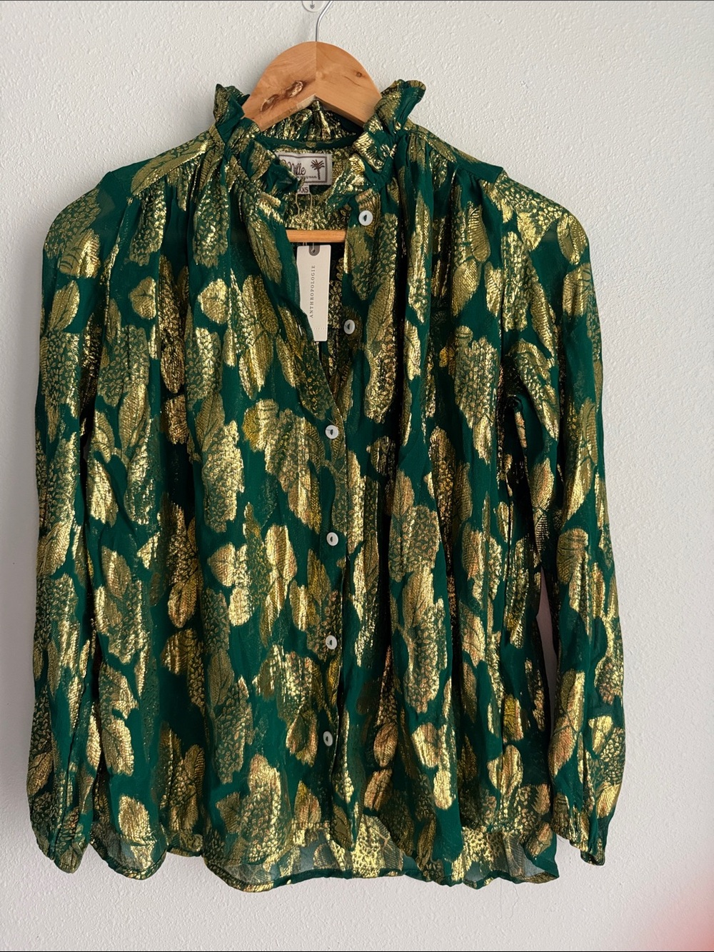 NWT MILLE Anthropologie Emerald Green Blouse with Metallic Gold Leaf Jacquard